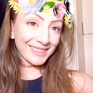 Meet your Posher, Sharon